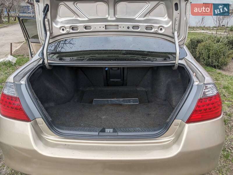 Седан Honda Accord 2006 в Онуфриевке