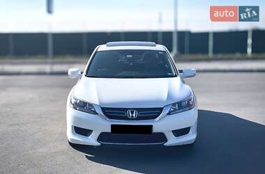 Седан Honda Accord 2015 в Дніпрі