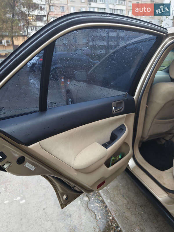 Седан Honda Accord 2005 в Запорожье