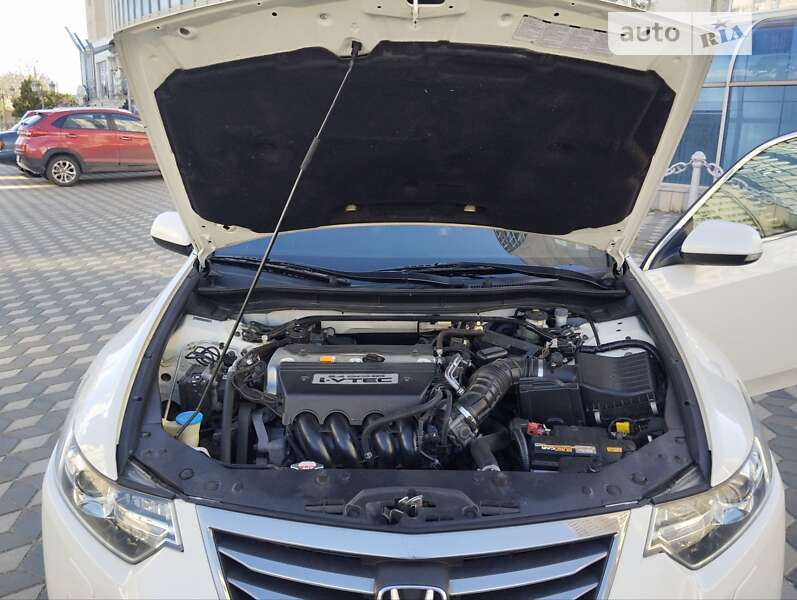 Седан Honda Accord 2011 в Чорноморську