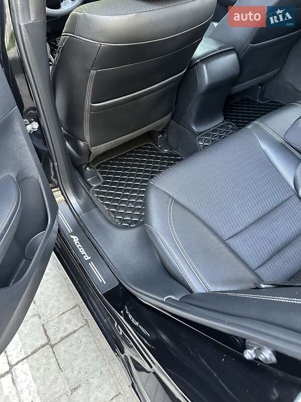 Седан Honda Accord 2016 в Львове