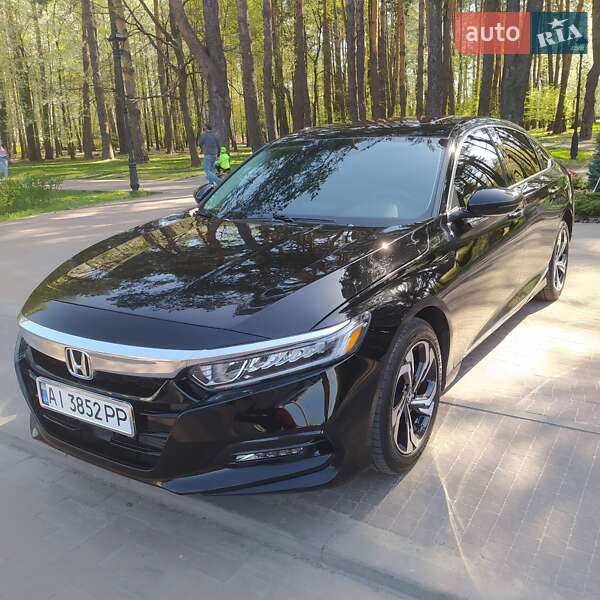 Седан Honda Accord 2018 в 