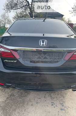 Седан Honda Accord 2016 в Умані