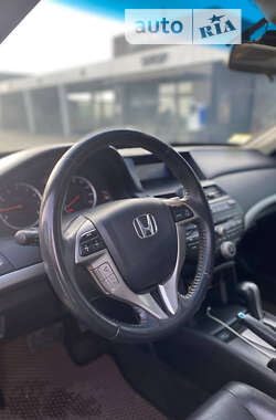 Купе Honda Accord 2011 в Берегово