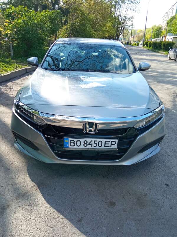 Седан Honda Accord 2019 в Тернополе