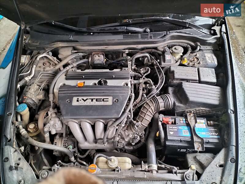 Седан Honda Accord 2004 в Любаре