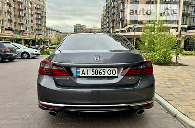 Седан Honda Accord 2016 в 