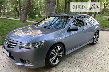 Седан Honda Accord 2012 в Киеве