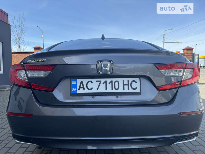 Седан Honda Accord 2018 в Луцке