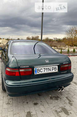 Седан Honda Accord 1998 в Золочеві