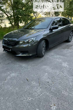 Седан Honda Accord 2014 в Кременчуге