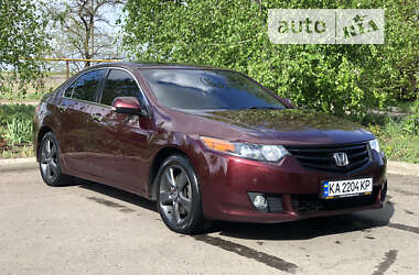 Седан Honda Accord 2010 в Покровске