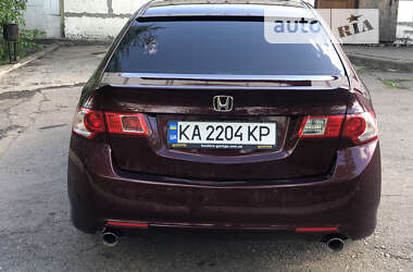 Седан Honda Accord 2010 в Покровске