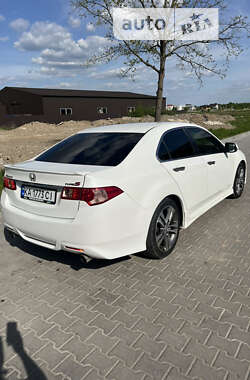 Седан Honda Accord 2012 в Ивано-Франковске