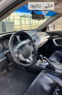 Купе Honda Accord 2008 в Киеве