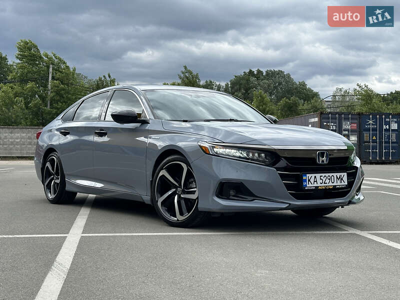 Седан Honda Accord 2022 в Киеве