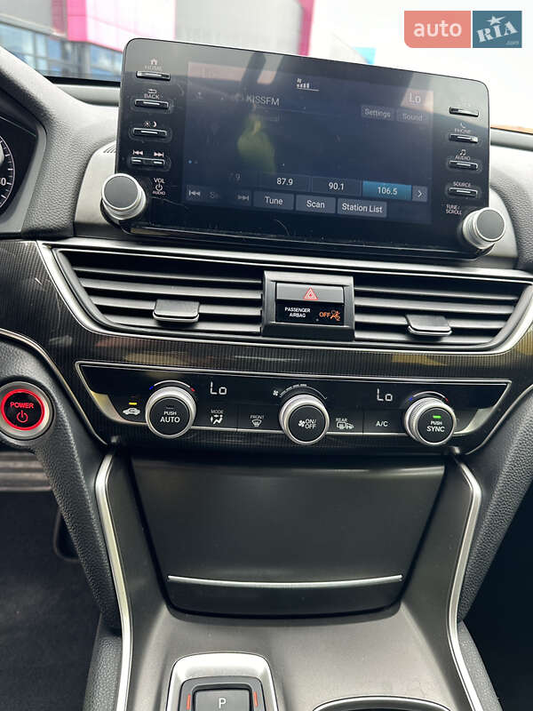 Седан Honda Accord 2022 в Киеве