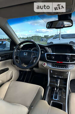 Седан Honda Accord 2013 в Львове