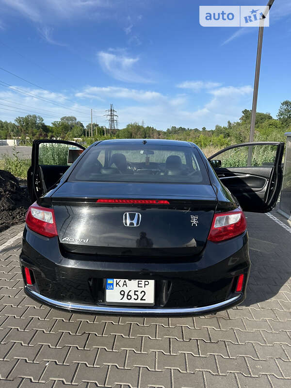 Купе Honda Accord 2013 в Києві