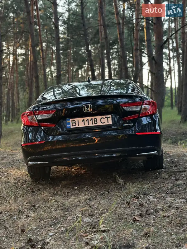Honda Accord 2019 VIN 1HGCV3F13KA013128 фото оголошення 30 з 90