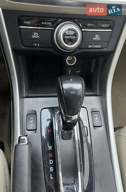 Седан Honda Accord 2015 в 