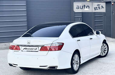 Седан Honda Accord 2014 в Киеве