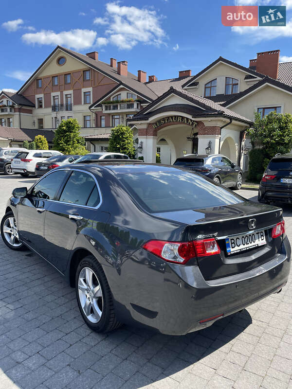 Седан Honda Accord 2012 в Львове