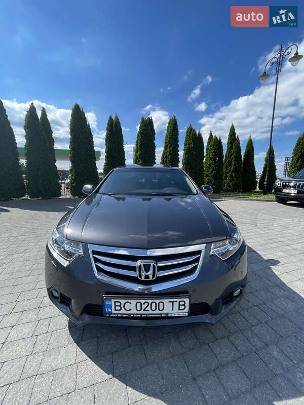 Седан Honda Accord 2012 в Львове