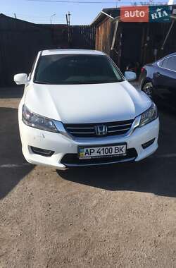 Седан Honda Accord 2013 в 