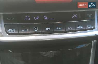 Седан Honda Accord 2013 в 