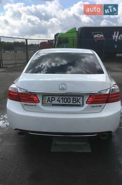 Седан Honda Accord 2013 в 