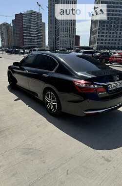 Седан Honda Accord 2016 в Киеве