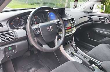 Седан Honda Accord 2013 в Кременчуці