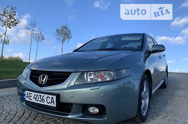 Седан Honda Accord 2004 в Дніпрі