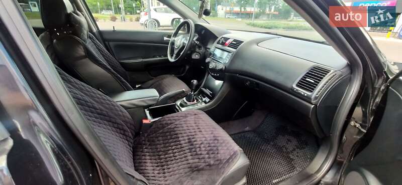 Седан Honda Accord 2006 в Старій Синяві