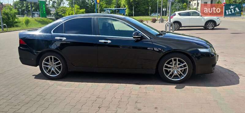 Седан Honda Accord 2006 в Старій Синяві