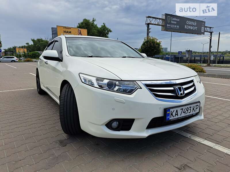 Седан Honda Accord 2011 в Києві