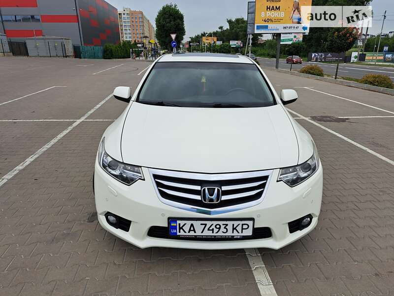 Седан Honda Accord 2011 в Києві