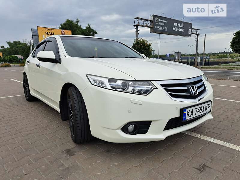 Седан Honda Accord 2011 в Києві