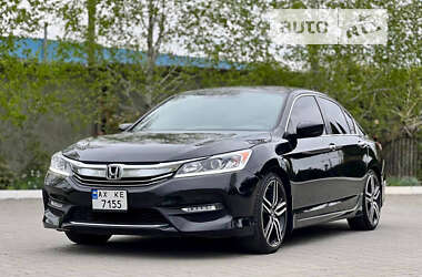 Седан Honda Accord 2016 в Кропивницком