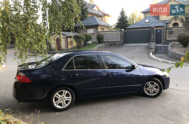 Седан Honda Accord 2006 в Киеве
