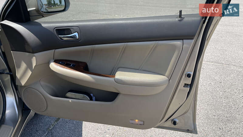 Седан Honda Accord 2006 в Черкасах