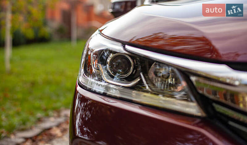 Седан Honda Accord 2016 в Львове