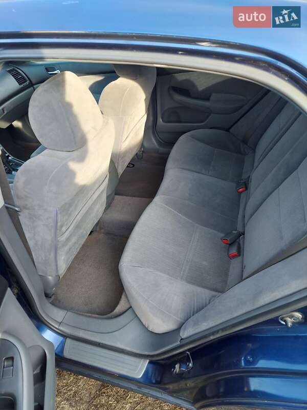 Седан Honda Accord 2003 в Великодолинському
