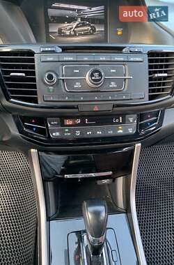 Седан Honda Accord 2016 в 