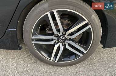 Седан Honda Accord 2016 в 