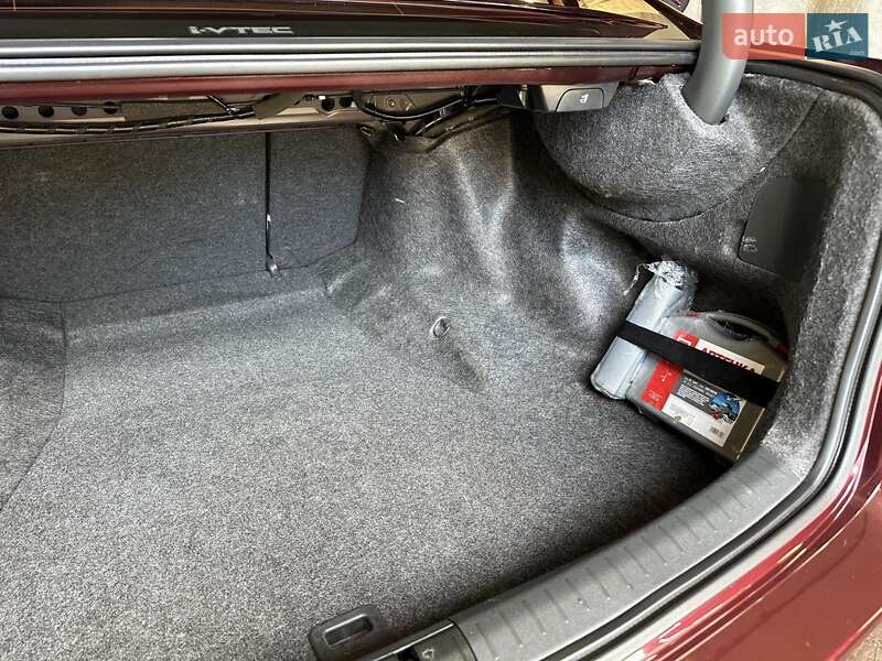 Седан Honda Accord 2012 в Броварах