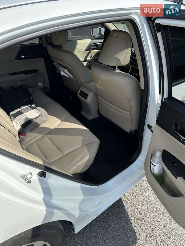 Седан Honda Accord 2016 в Києві