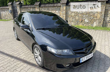 Седан Honda Accord 2007 в Надворной