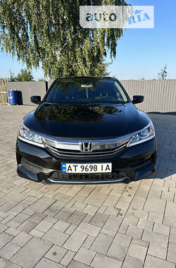 Седан Honda Accord 2016 в Калуші